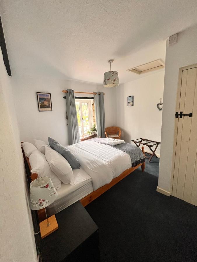 The Snuggery Cottage 汤顿 外观 照片