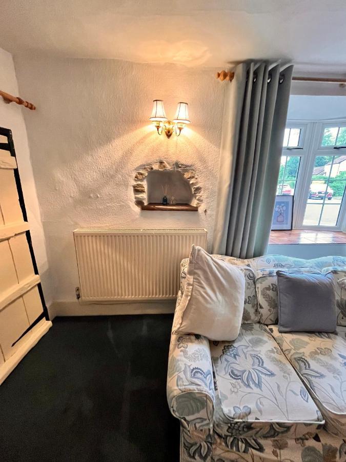 The Snuggery Cottage 汤顿 外观 照片